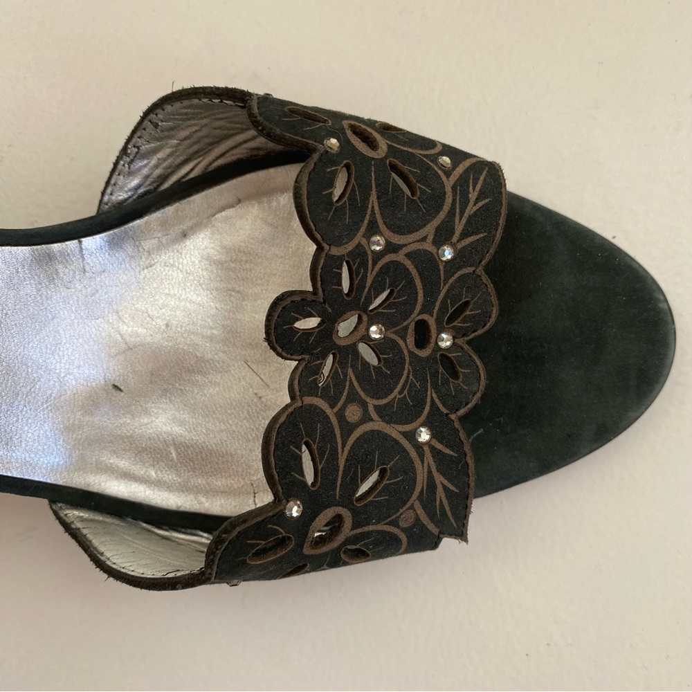 Anne Klein Women's Heels - Picture 5 of 9
